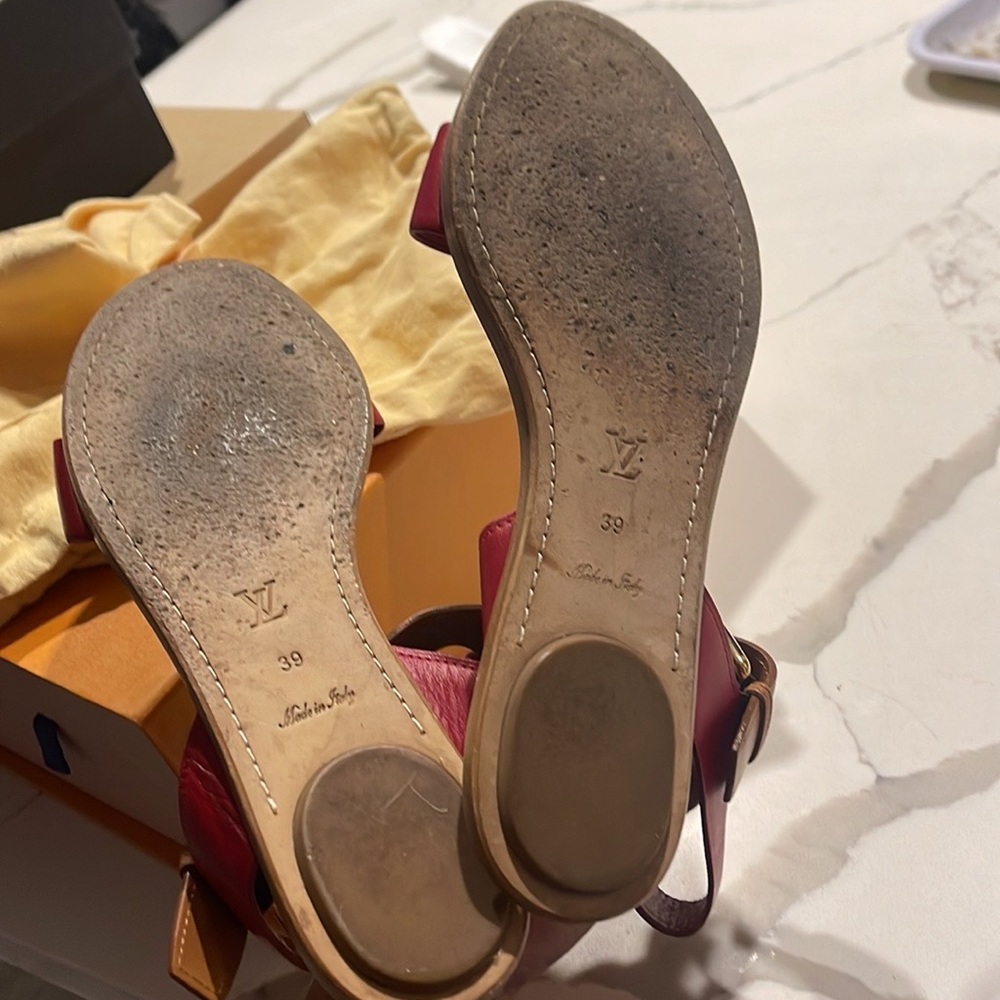 Worm Few Times Good Condition - image 2